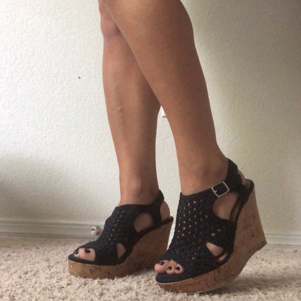 Bundle of TWO adorable vintage wedges! ✌🏻😄